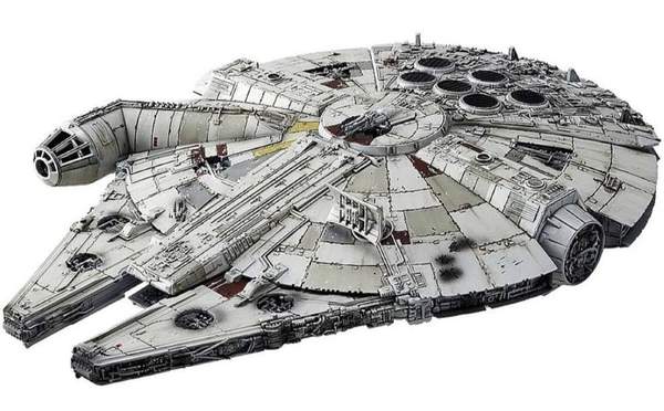Revell Modellbausatz Millennium Falcon Star Wars 1:72