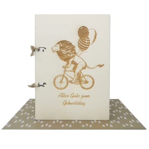 löwe geburtstagskarte aus holz, fahrrad, weg zur geburtstagsfeier