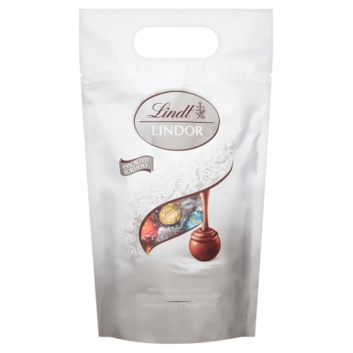 Entdecken Sie die Lindt LINDOR Silber Mischung: 1 kg köstliche Schokoladenkugeln mit zartschmelzender Füllung in Milch, 70%, Salted Caramel & Double Chocolate  ideal zum Verschenken!