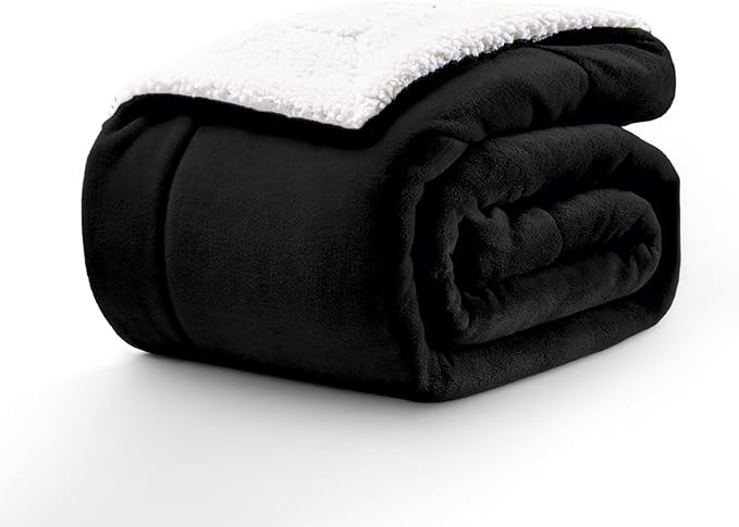 Sherpa Kuscheldecke 200 x 230 cm XL, extra dicke Winterdecke, schwarze Wohndecke